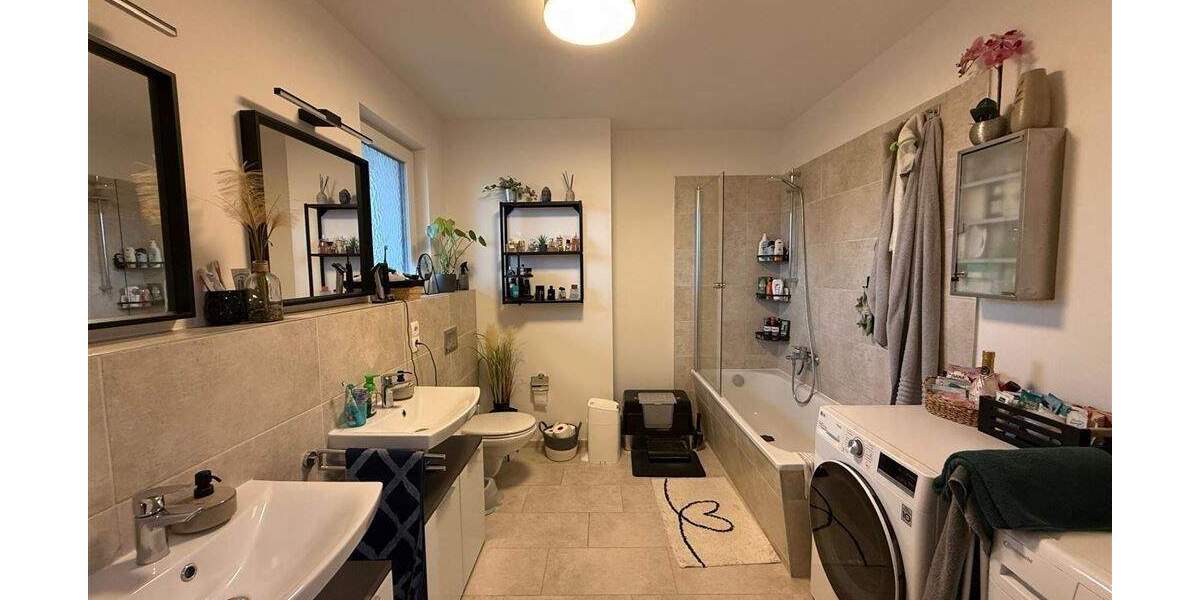 BIS 31.12.2029 - Moderne 3-Zimmer-Wohnung mit Tageslichtbad 3 zimmer