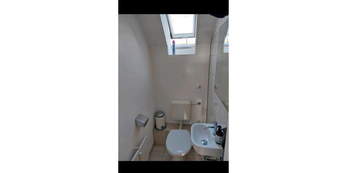 Wohnen auf Zeit Tübingen - 10 Zimmer, 25 m&sup2;, 407&euro; | Angebot:26553431