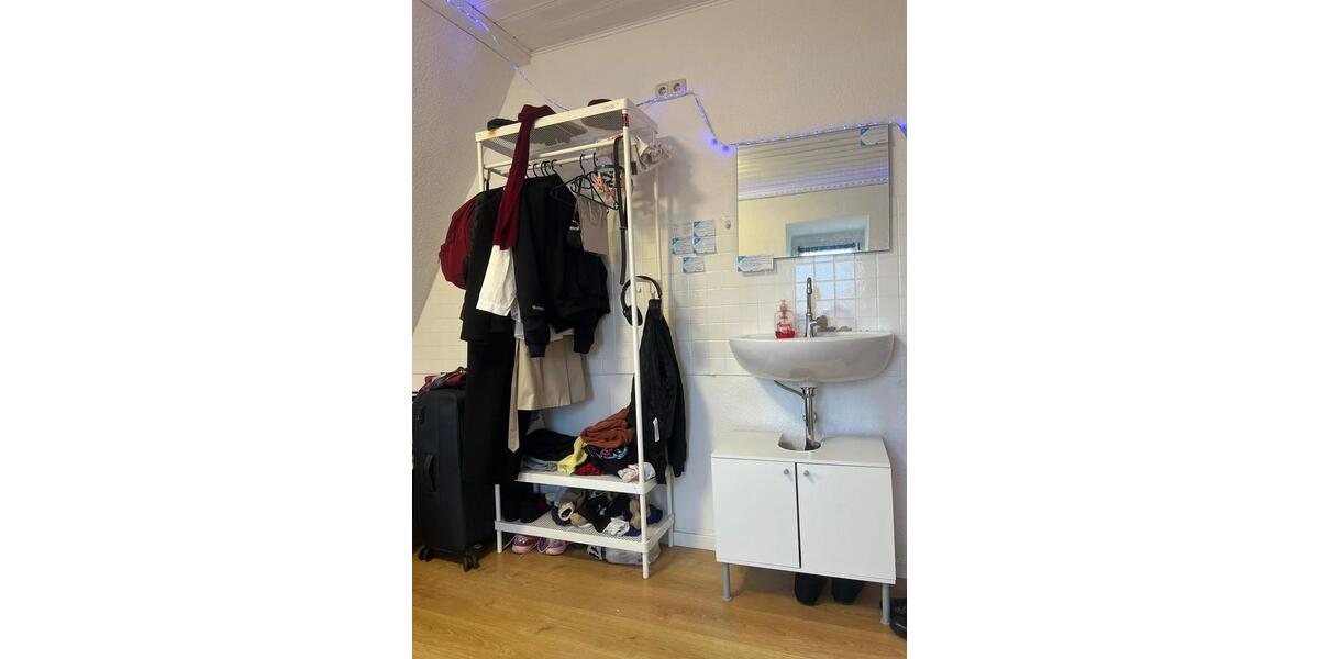 Wohnen auf Zeit Bayreuth Bernecker Straße / Insel / Riedelsberg - 14 Zimmer, 310 m&sup2;, 465&euro; | Angebot:26443213