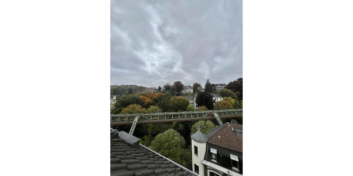 Dachgeschoßwohnung Wuppertal Unterbarmen - 5 Zimmer, 85 m&sup2;, 800&euro; | Angebot:25143081