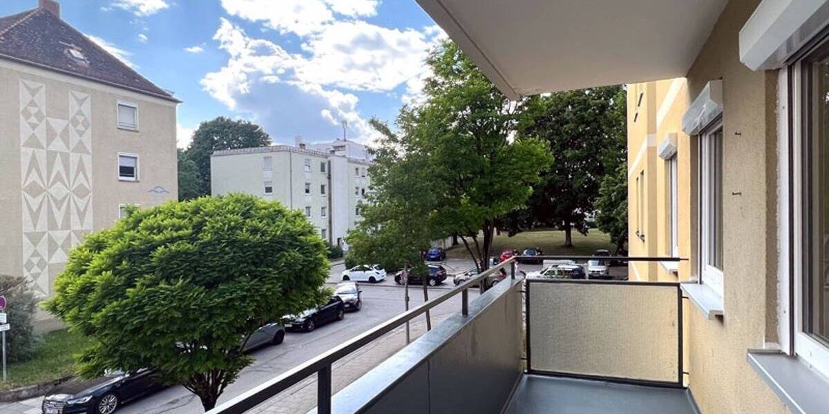 Etagenwohnung München Schwabing-Freimann - 4 Zimmer, 92 m&sup2;, 3.000&euro; | Angebot:26420182