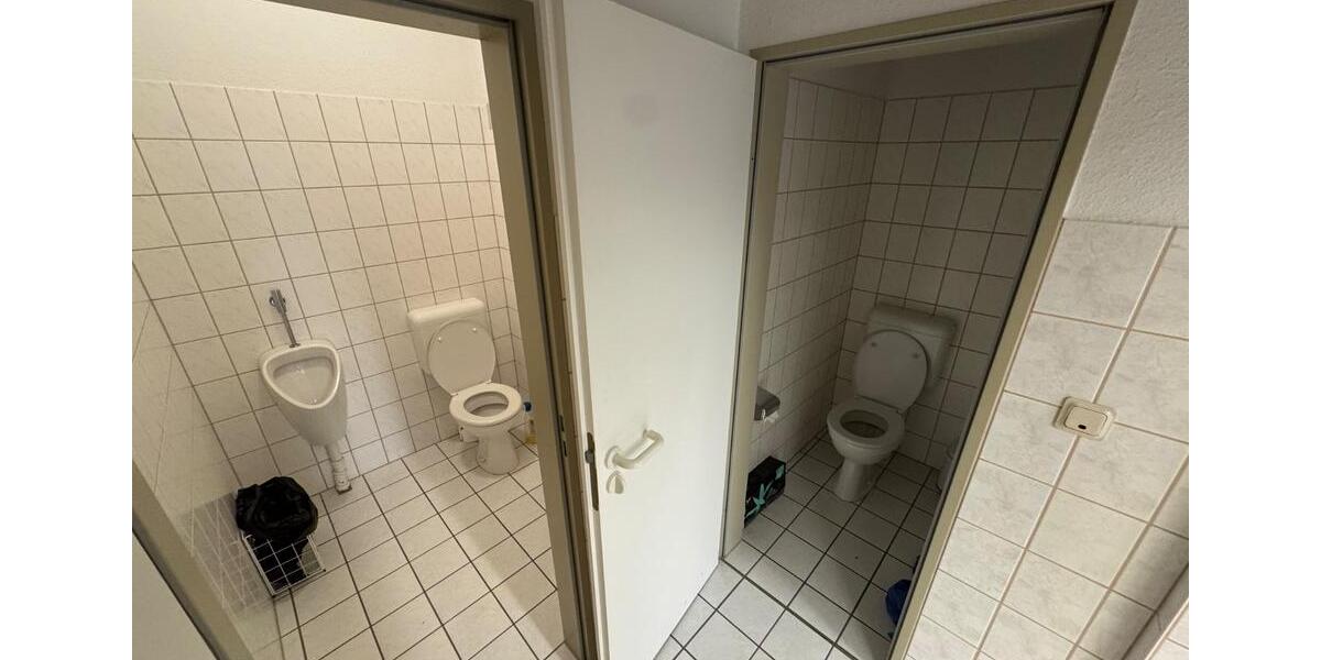 Vielseitig nutzbarer beheizbarer Raum ca. 110 qm in Northeim zimmer