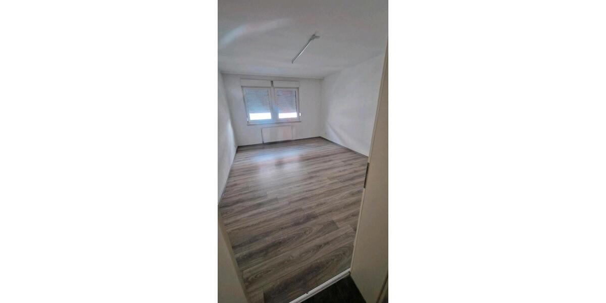 Erdgeschoßwohnung Neunkirchen - 3 Zimmer, 75 m&sup2;, 650&euro; | Angebot:26604974