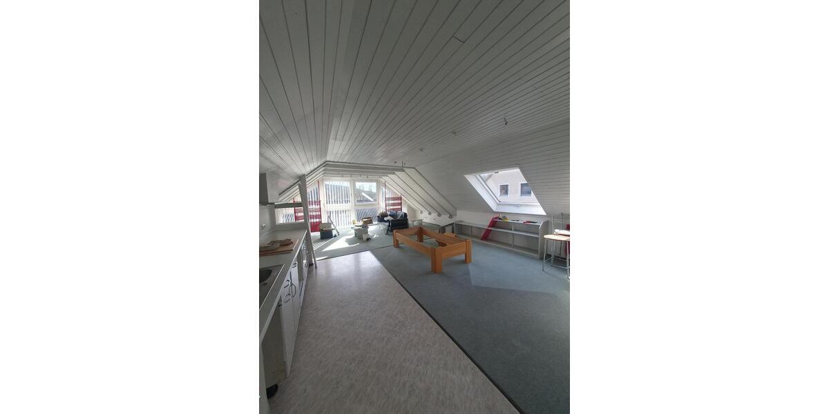 Dachgeschoßwohnung Windsbach - 2 Zimmer, 70 m&sup2;, 480&euro; | Angebot:26589159