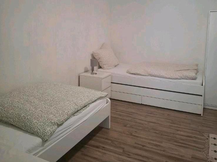 Etagenwohnung Heusweiler - 4 Zimmer, 120 m&sup2;, 50&euro; | Angebot:24591377