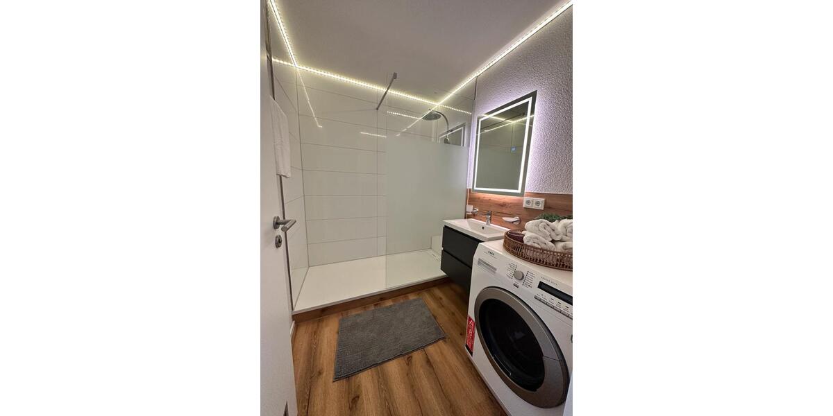 Etagenwohnung Berg - 2 Zimmer, 65 m&sup2;, 1.100&euro; | Angebot:24680796