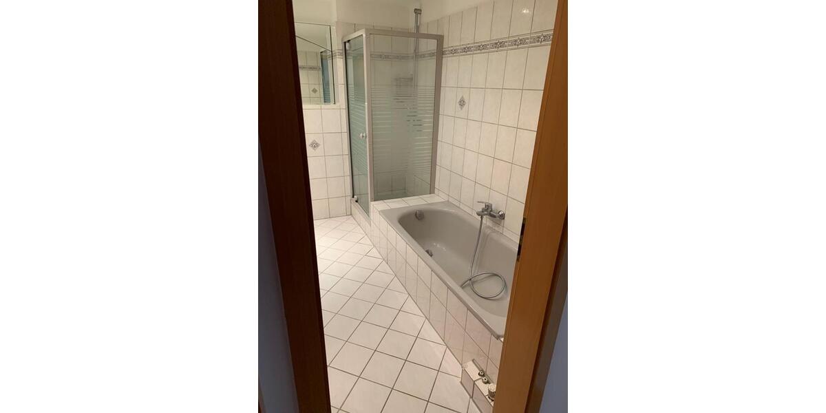 Etagenwohnung Bremen Vegesack - 3 Zimmer, 82 m&sup2;, 900&euro; | Angebot:26522887