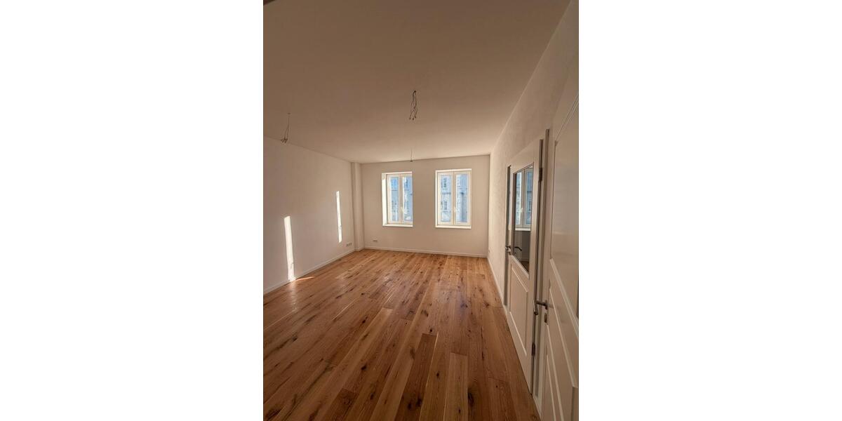 Etagenwohnung Freiberg - 5 Zimmer, 124 m&sup2;, 1.736&euro; | Angebot:25964722