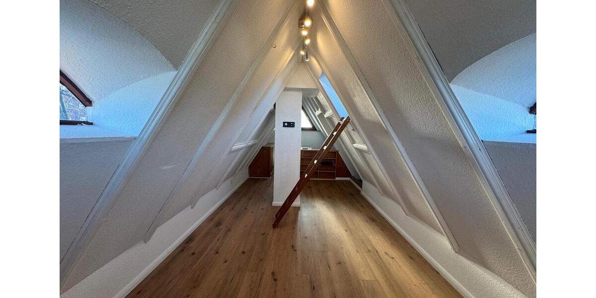 Dachgeschoßwohnung Hamburg Borgfelde - 2 Zimmer, 20 m&sup2;, 750&euro; | Angebot:25332943