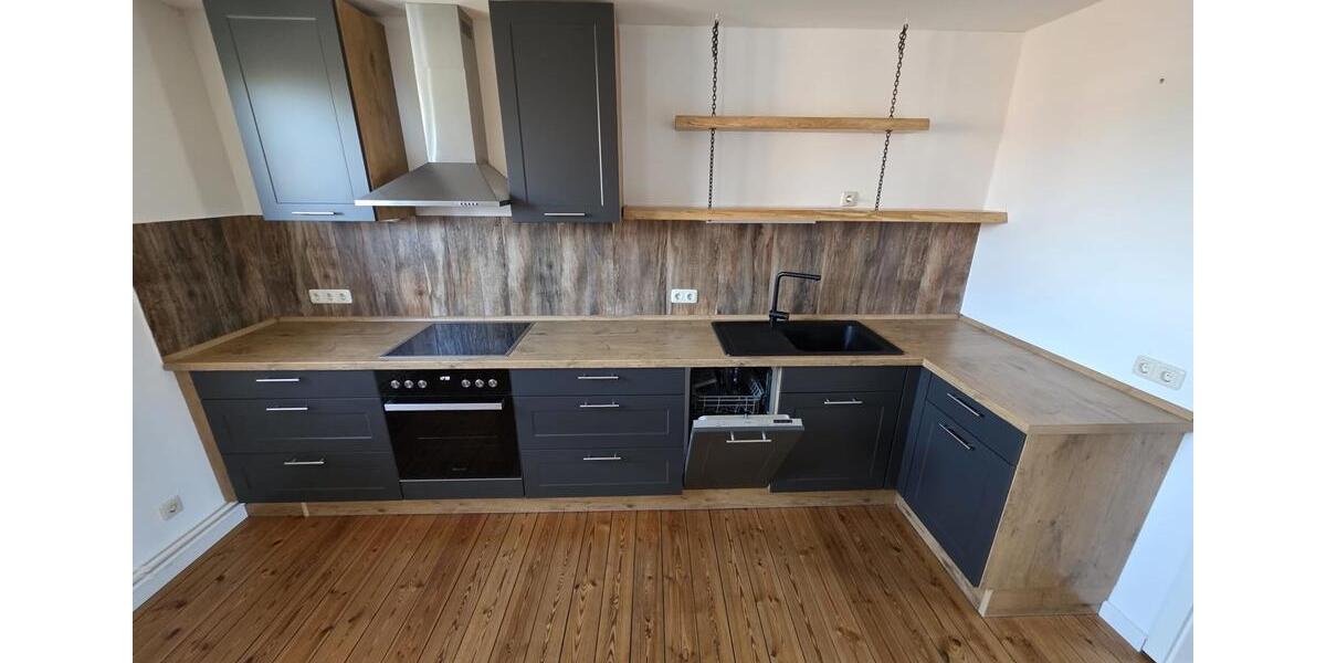 Etagenwohnung Bützow - 2 Zimmer, 70 m&sup2;, 680&euro; | Angebot:25281126