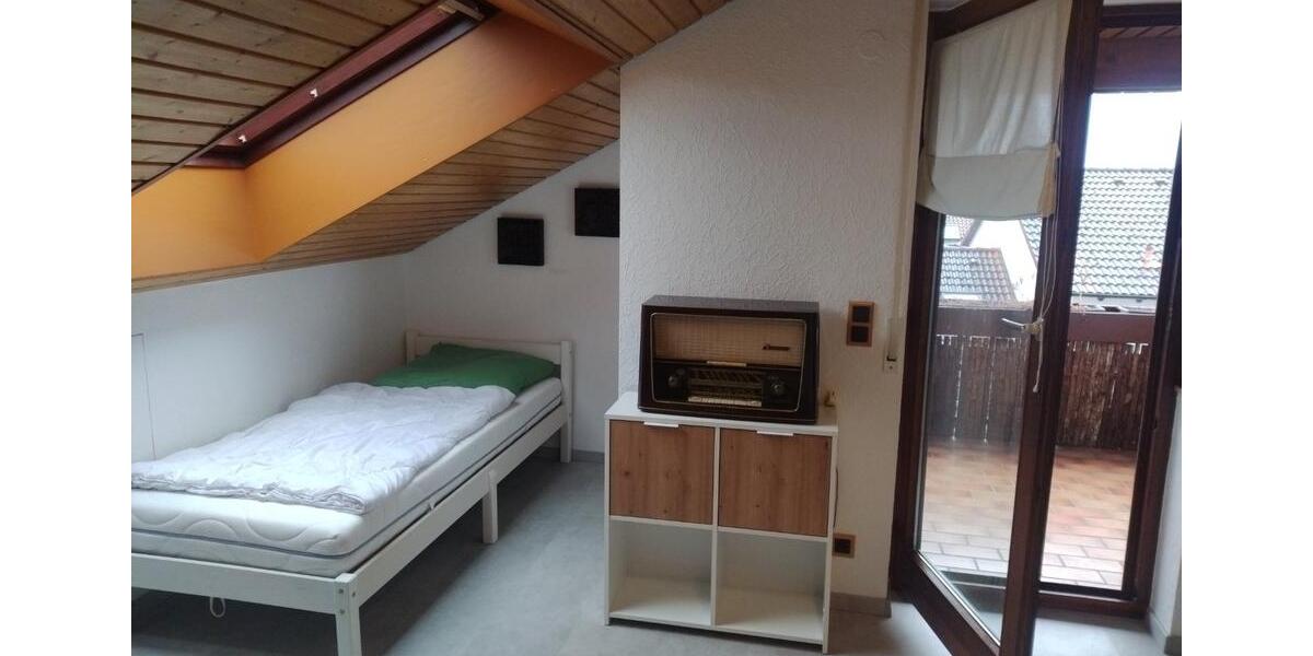 Dachgeschoßwohnung Weilheim an der Teck - 1 Zimmer, 31 m&sup2;, 490&euro; | Angebot:24704765