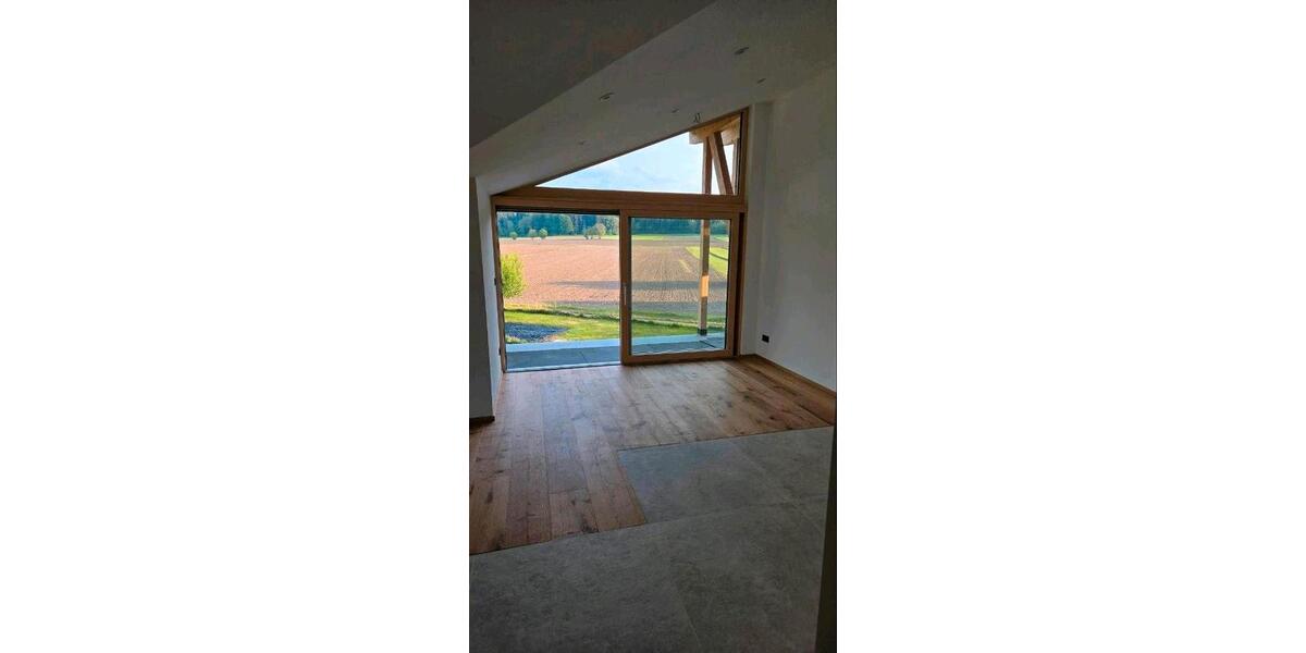 Etagenwohnung Bruckmühl - 2 Zimmer, 88 m&sup2;, 1.550&euro; | Angebot:26525679