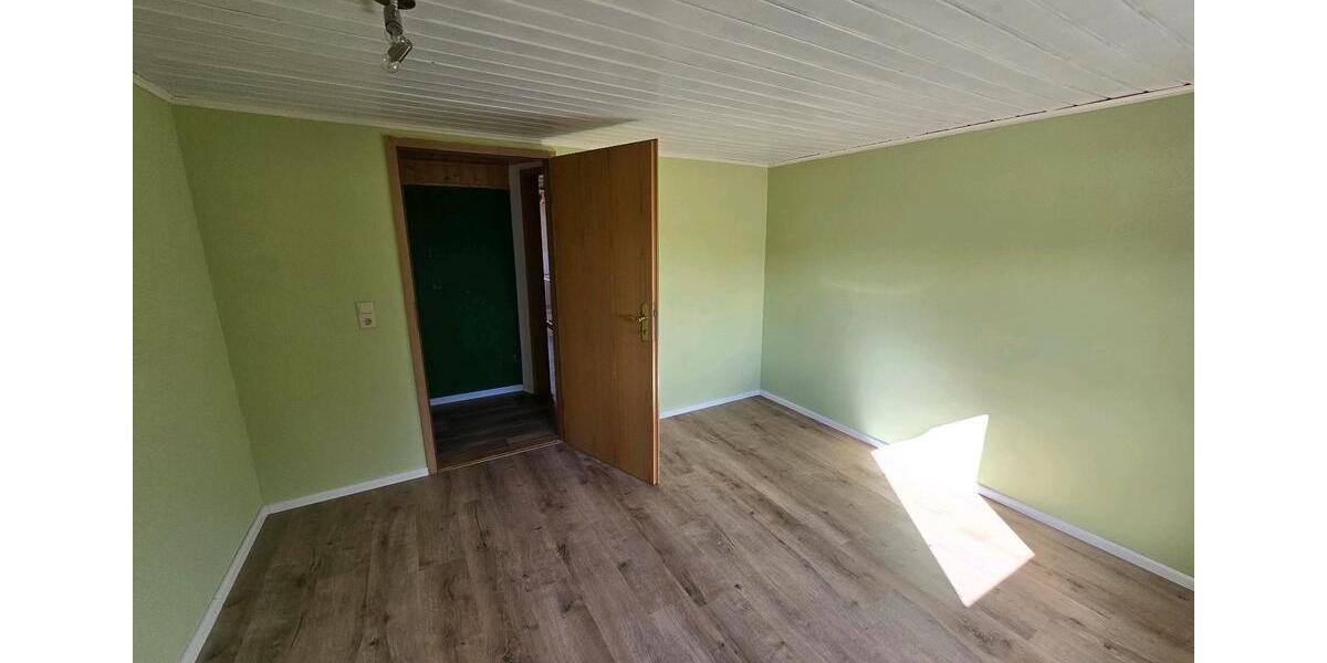 Etagenwohnung Olbernhau - 3 Zimmer, 97 m&sup2;, 590&euro; | Angebot:25376813