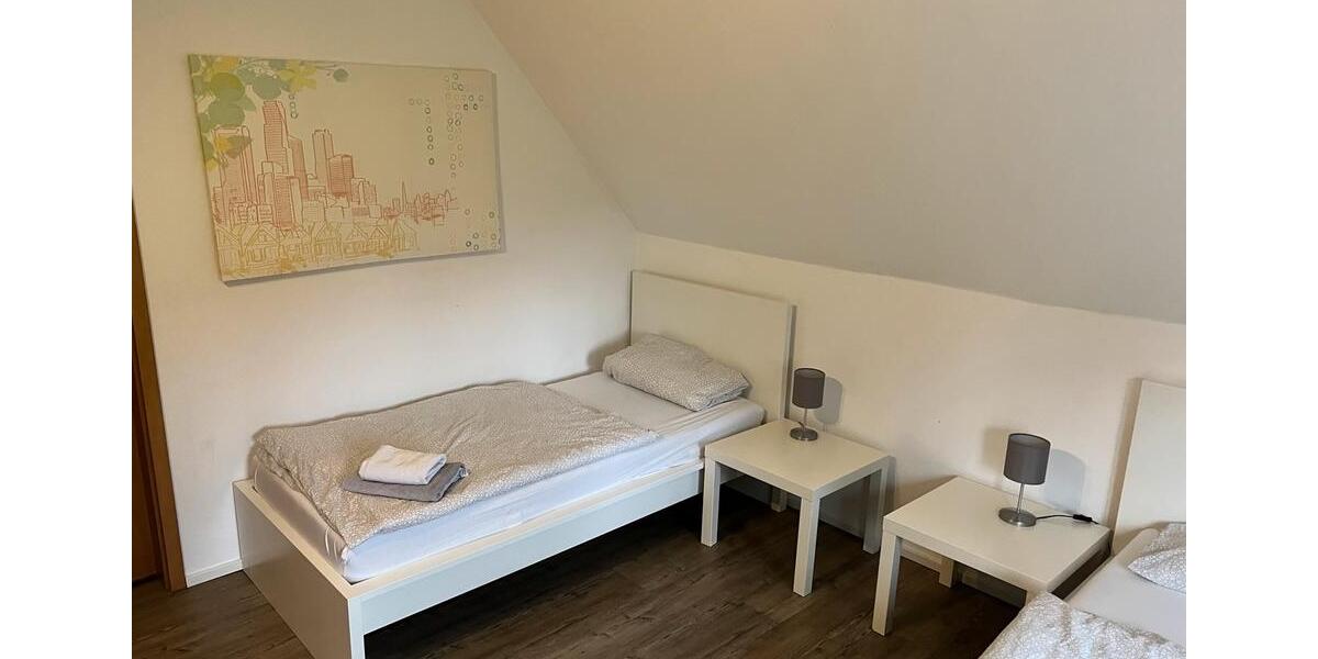 Wohnen auf Zeit Barsinghausen - 3 Zimmer, 90 m&sup2;, 25&euro; | Angebot:25906453