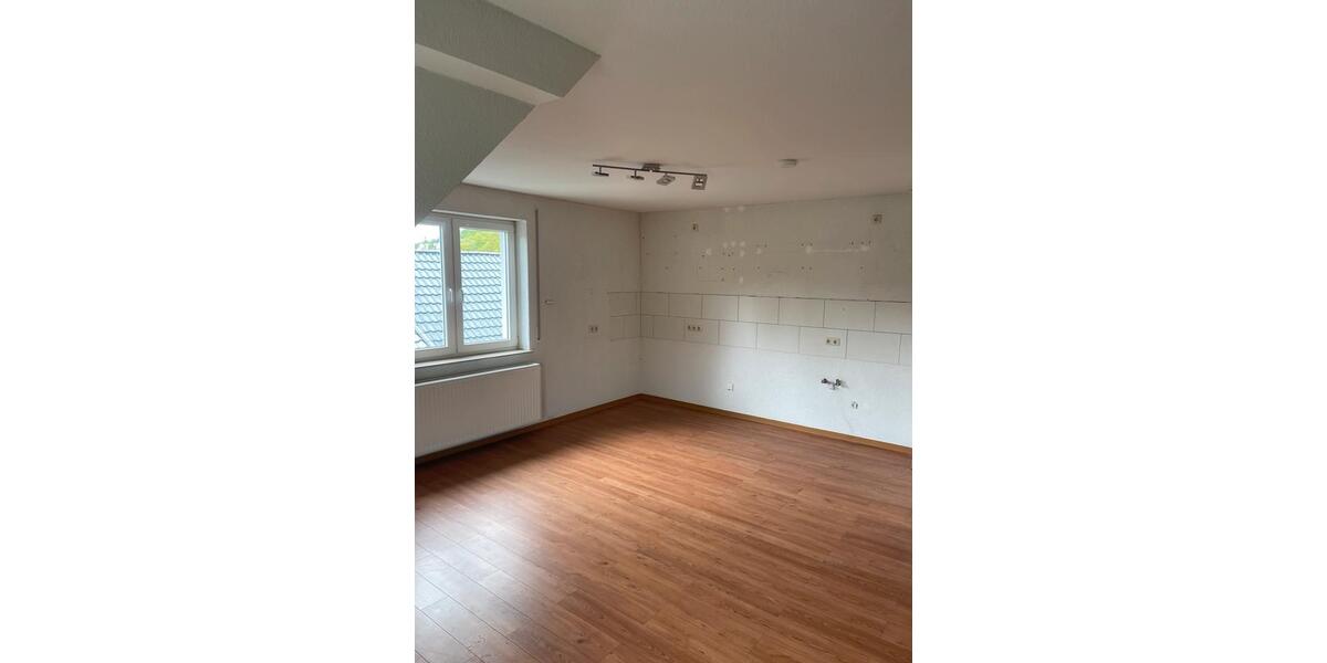 Dachgeschoßwohnung Hallenberg - 2 Zimmer, 86 m&sup2;, 650&euro; | Angebot:26676649