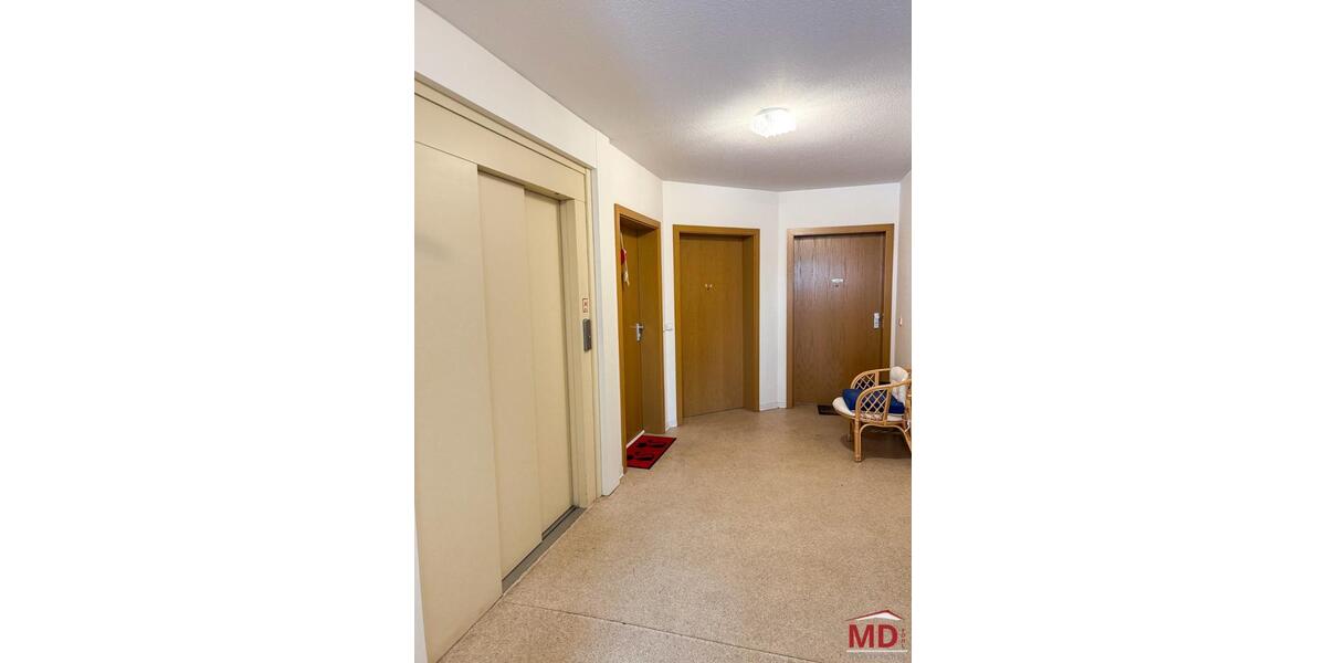 Etagenwohnung Oelsnitz (Erzgebirge) - 2 Zimmer, 60 m&sup2;, 450&euro; | Angebot:24812636