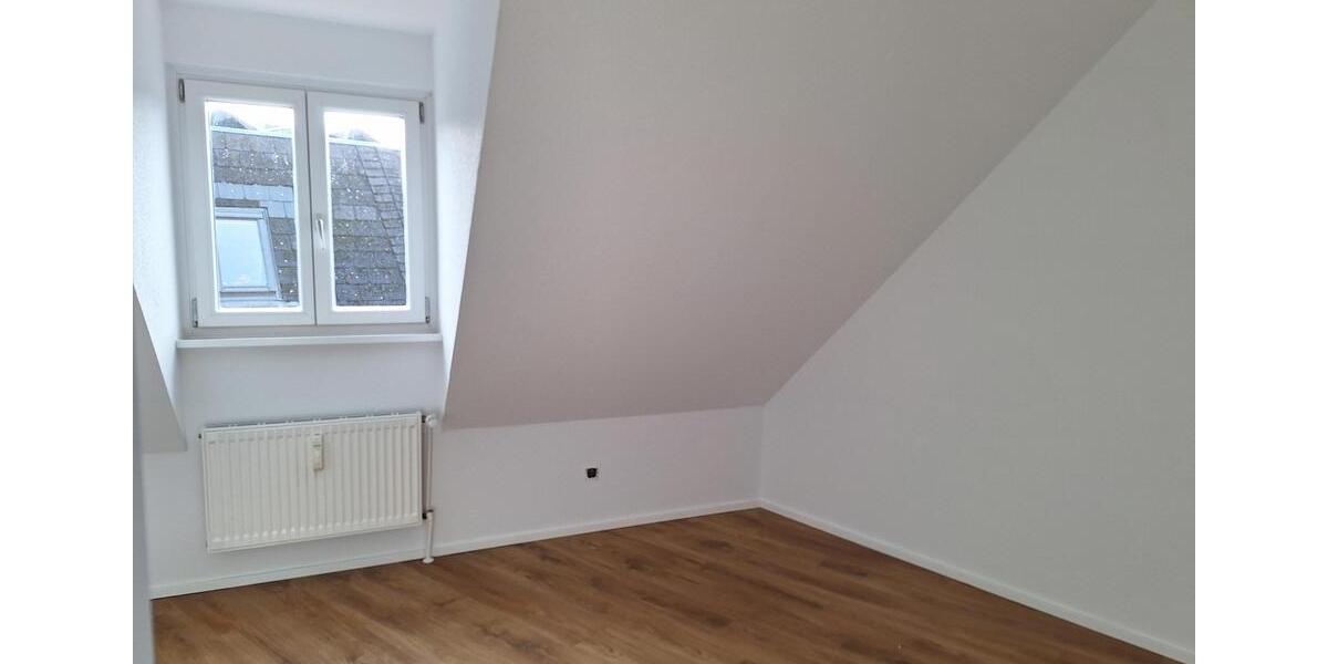 Dachgeschoßwohnung Kappeln - 4 Zimmer, 92 m&sup2;, 916&euro; | Angebot:25988438