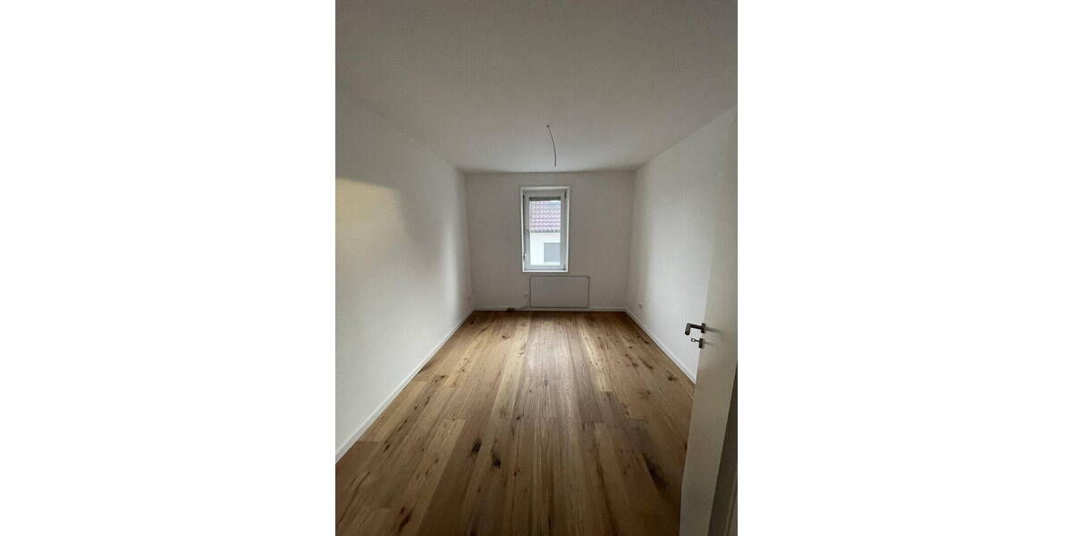 Etagenwohnung Stuttgart Zuffenhausen - 3 Zimmer, 65 m&sup2;, 1.254&euro; | Angebot:26512856