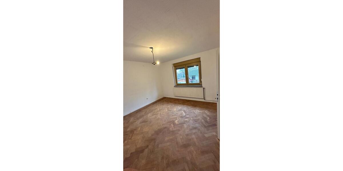 Ich vermiete ein schönes Haus in 99707 Kyffhäuserland. 6 zimmer