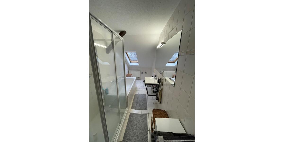 Dachgeschoßwohnung Chemnitz Kapellenberg - 2 Zimmer, 61 m&sup2;, 530&euro; | Angebot:26700045