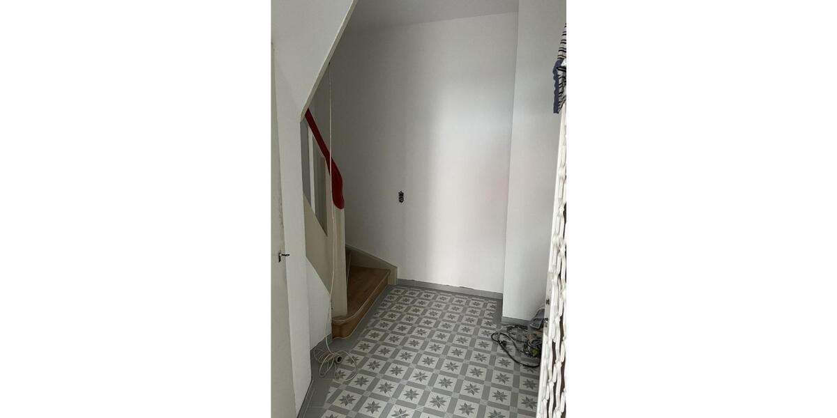 Etagenwohnung Bergen - 4 Zimmer, 136 m&sup2;, 1.100&euro; | Angebot:25823995