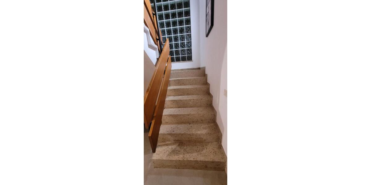 Freistehendes Einfamilienhaus in NailaLippertsgrün zu vermieten 7 zimmer