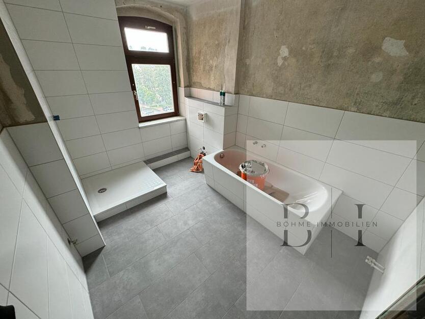 Alles neu! 4-Zimmer-Wohnung kurz vor Fertigstellung