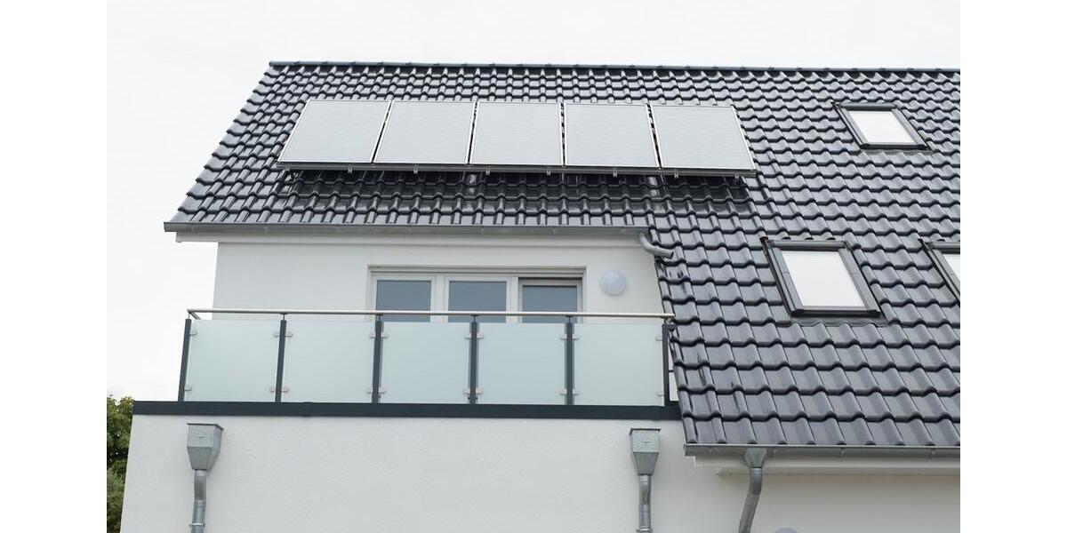 Dachgeschoßwohnung Hemmoor - 3 Zimmer, 96 m&sup2;, 995&euro; | Angebot:26585142