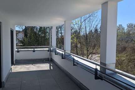 Wohnung Straubing - 2 Zimmer, 77 m&sup2;, 930&euro; | Angebot:26142457