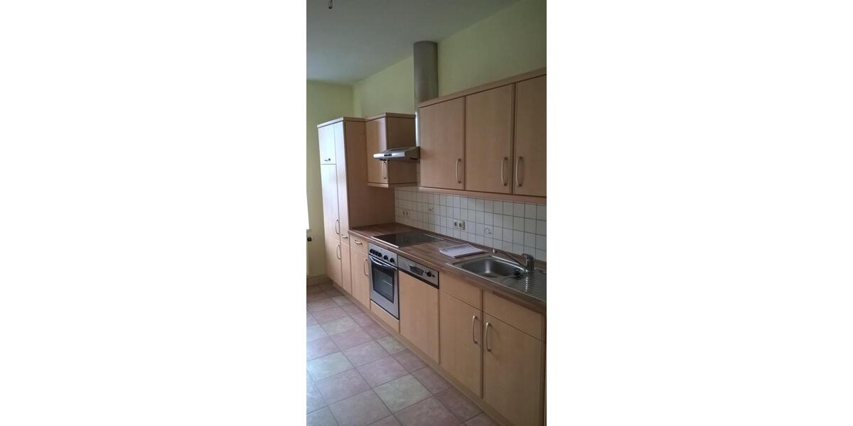 Etagenwohnung Gröditz - 2 Zimmer, 75 m&sup2;, 410&euro; | Angebot:23863088