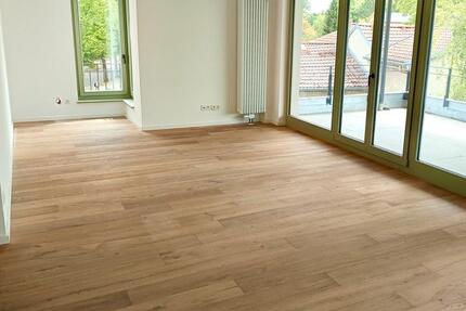 Wohnung Erkner - 4 Zimmer, 129 m&sup2;, 2.064&euro; | Angebot:24705115