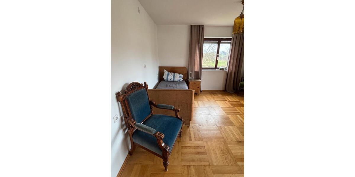 Wohnen auf Zeit Vogt - 3 Zimmer, 70 m&sup2;, 25&euro; | Angebot:26268208