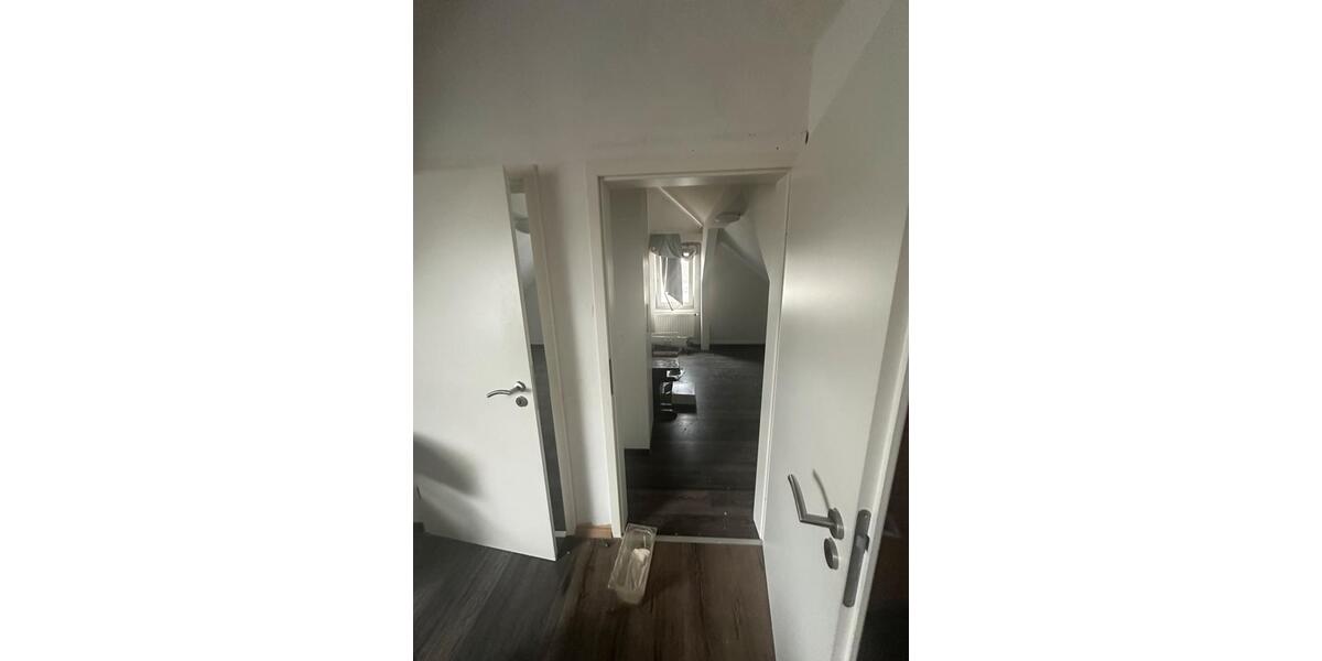 Dachgeschoßwohnung Ötzingen - 6 Zimmer, 120 m&sup2;, 1.100&euro; | Angebot:25539890