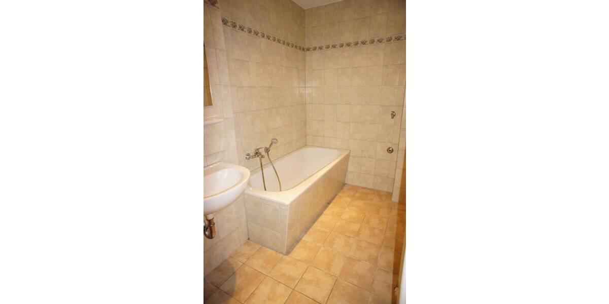 Etagenwohnung Chemnitz Hilbersdorf - 2 Zimmer, 38 m&sup2;, 220&euro; | Angebot:26188874