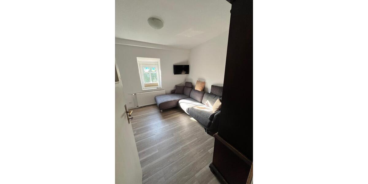 Wohnen auf Zeit Teutschenthal - 4 Zimmer, 180 m&sup2;, 22&euro; | Angebot:23616465