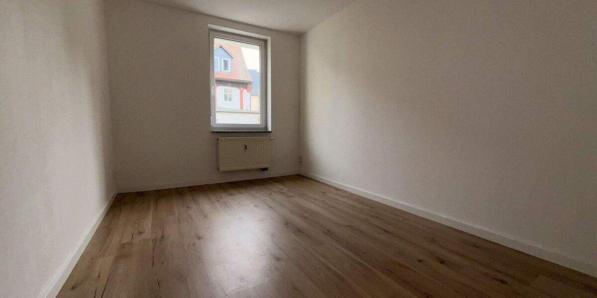 Etagenwohnung Lichtenstein - 4 Zimmer, 82 m&sup2;, 520&euro; | Angebot:24746663