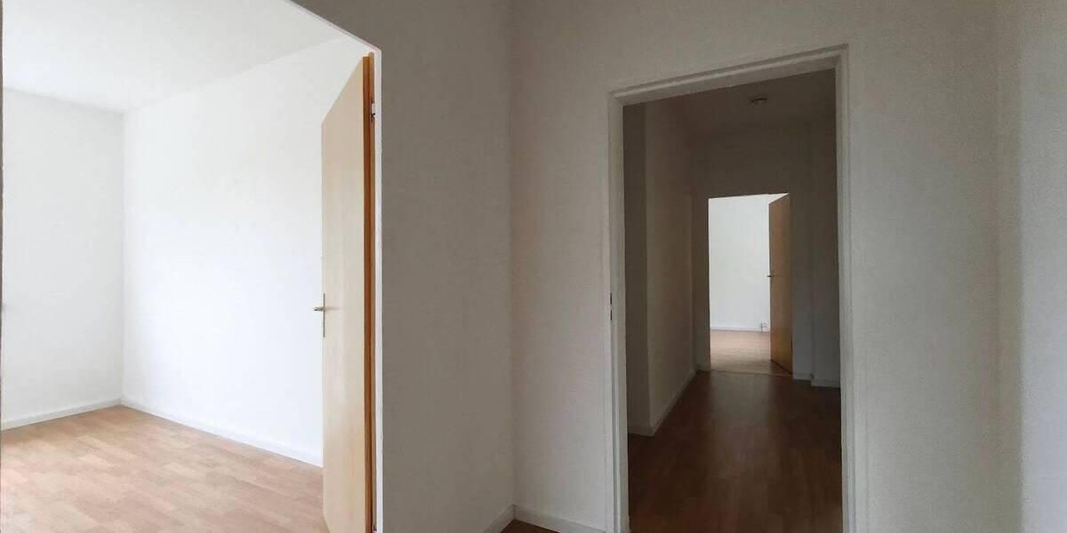 Etagenwohnung Bad Lausick - 4 Zimmer, 90 m&sup2;, 495&euro; | Angebot:26673531