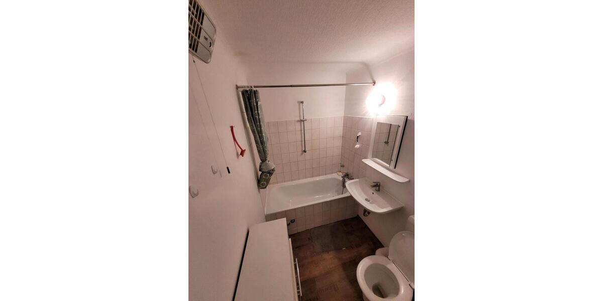 Hochparterre Neubrandenburg - 1 Zimmer, 48 m&sup2;, 360&euro; | Angebot:26464942