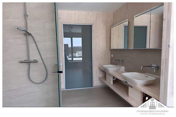 Doppelhaushälfte Wismar Wendorf - 5 Zimmer, 160 m&sup2;, 2.150&euro; | Angebot:25660957