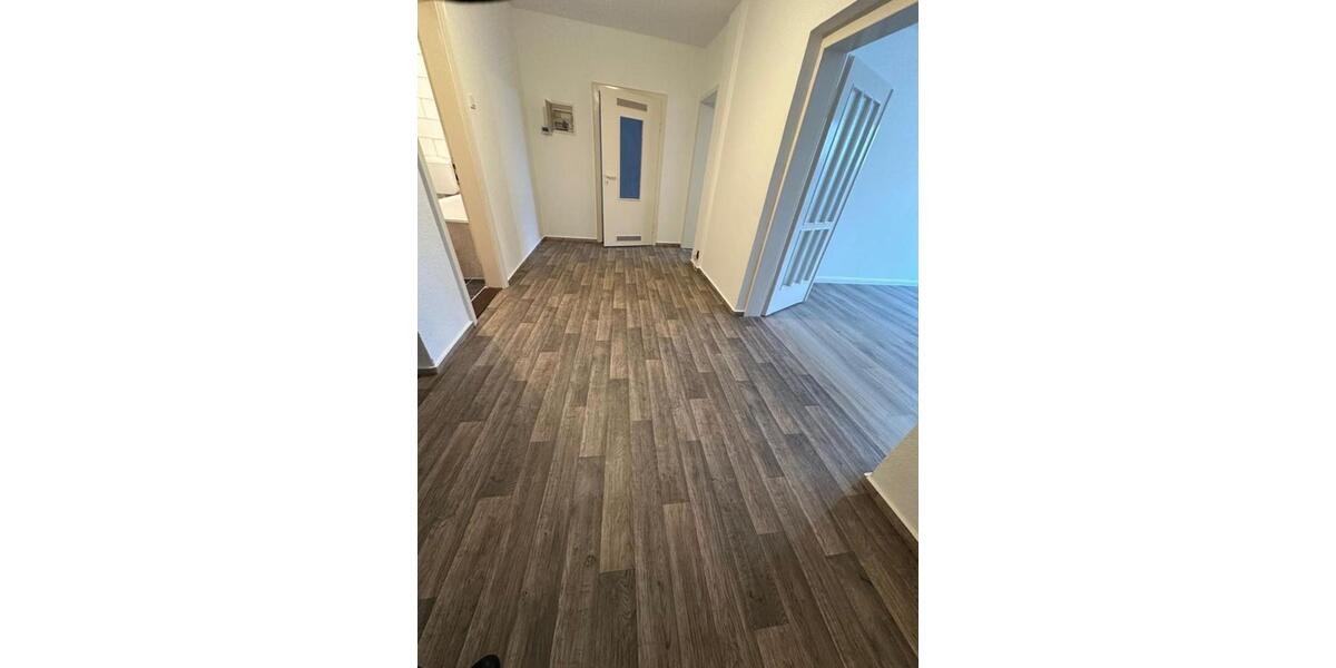 Etagenwohnung Emden - 4 Zimmer, 103 m&sup2;, 950&euro; | Angebot:25053319