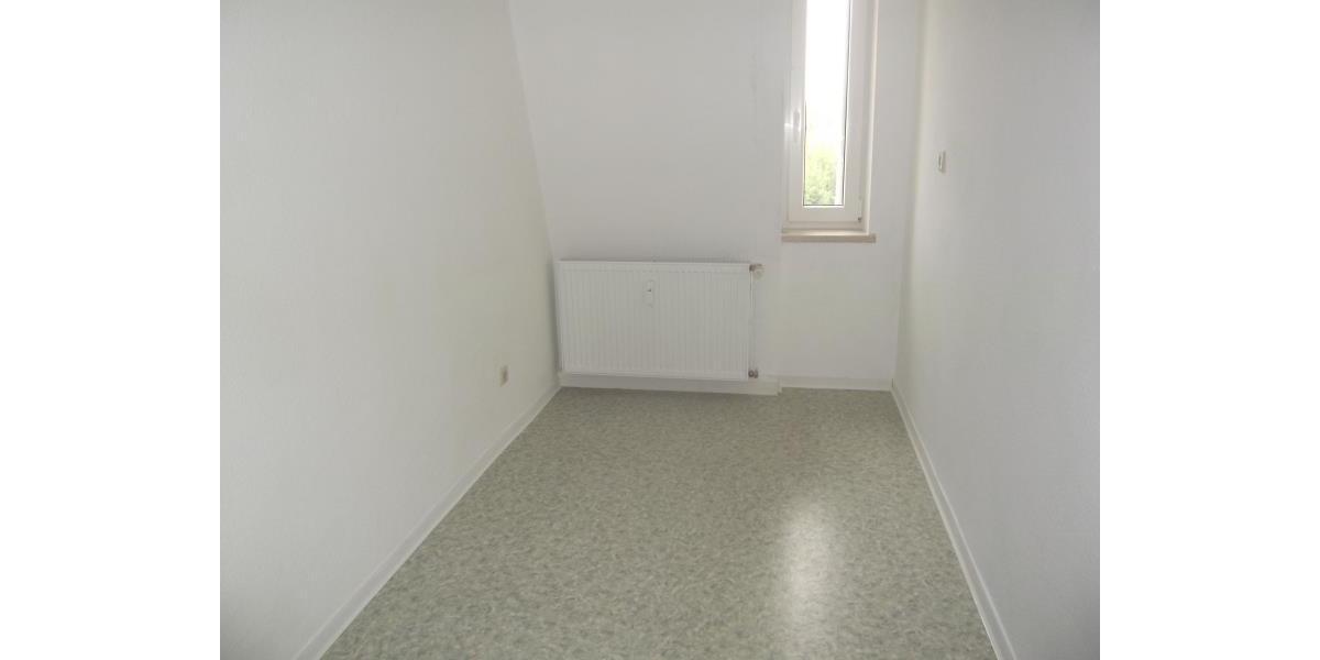 Etagenwohnung Burgstädt - 3 Zimmer, 60 m&sup2;, 300&euro; | Angebot:14851314