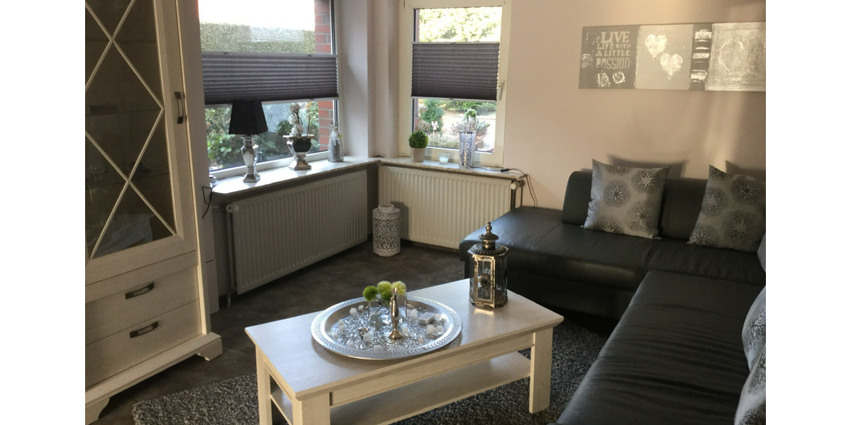 Etagenwohnung Norden - 4 Zimmer, 140 m&sup2;, 1.200&euro; | Angebot:25045229