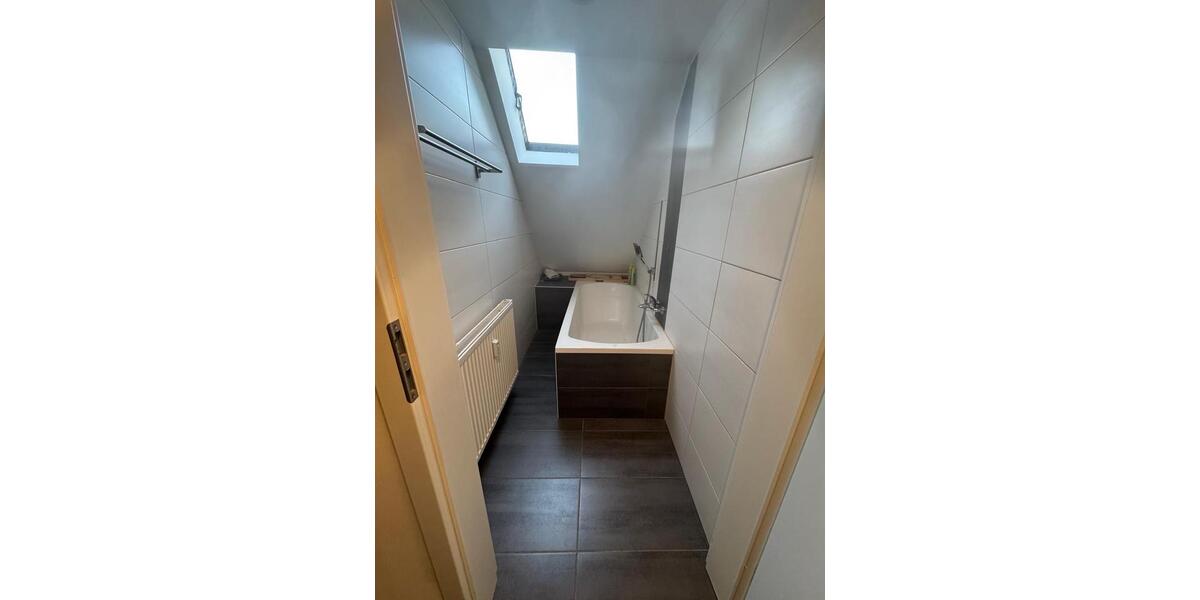 Dachgeschoßwohnung Germersheim - 1 Zimmer, 45 m&sup2;, 600&euro; | Angebot:26163145