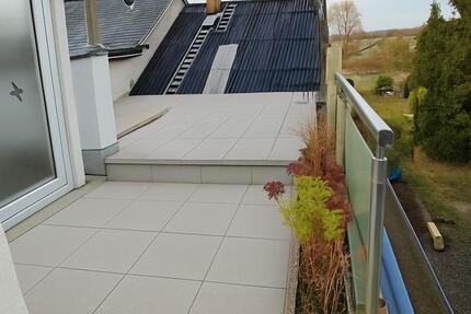 Doppelhaushälfte Wi.-Igstadt (Dachterrasse, Kachelofen, Wallbox) 4 zimmer