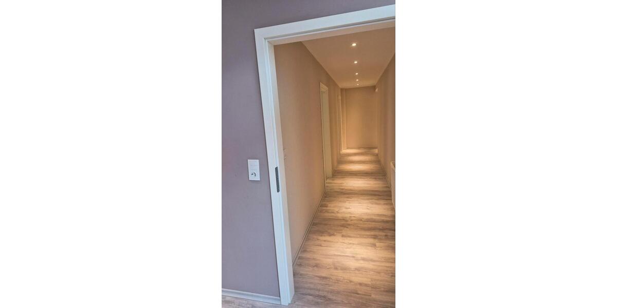 Reihenhaus Saarbrücken - 6 Zimmer, 160 m&sup2;, 1.500&euro; | Angebot:24841515