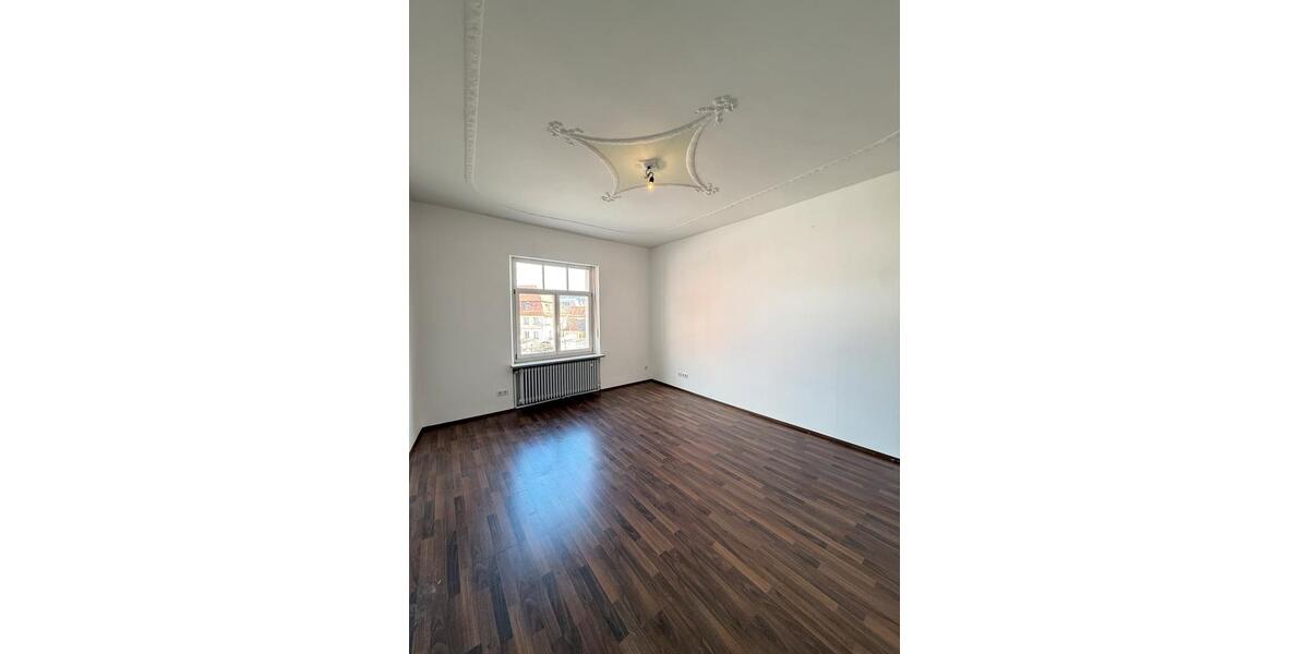 Etagenwohnung Ansbach - 5 Zimmer, 159 m&sup2;, 1.500&euro; | Angebot:25986577