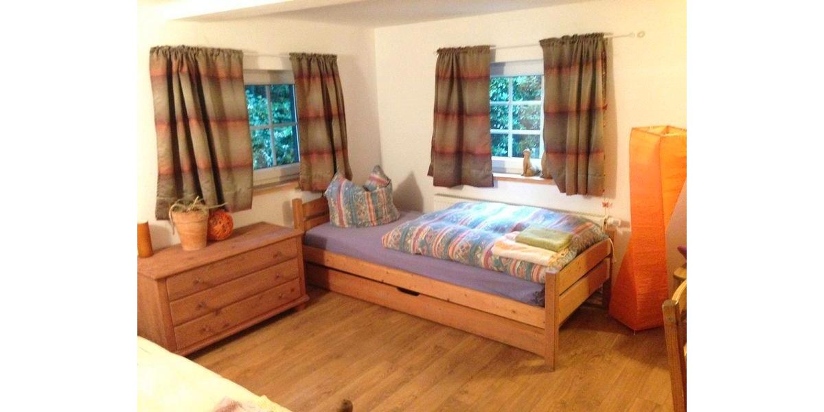 Wohnen auf Zeit Gelsenkirchen Gelsenkirchen-Nord - 7 Zimmer, 20 m&sup2;, 95&euro; | Angebot:26517857