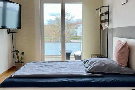 Zimmer mit Balkoneigenem Bad zimmer