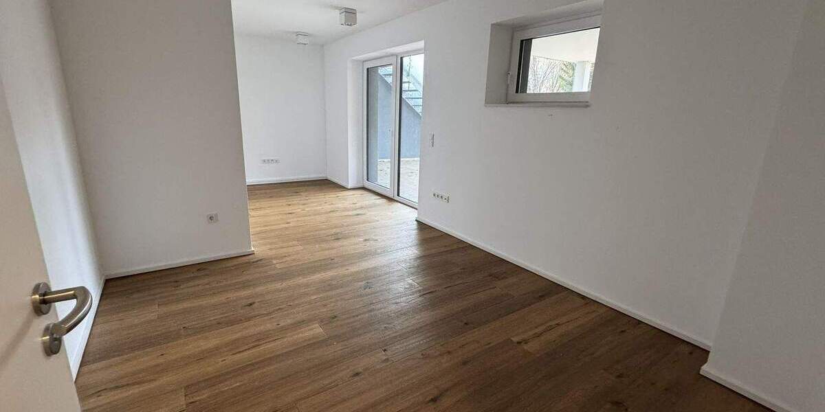 Einfamilienhaus Detmold Berlebeck - 7 Zimmer, 245 m&sup2;, 2.650&euro; | Angebot:24269204