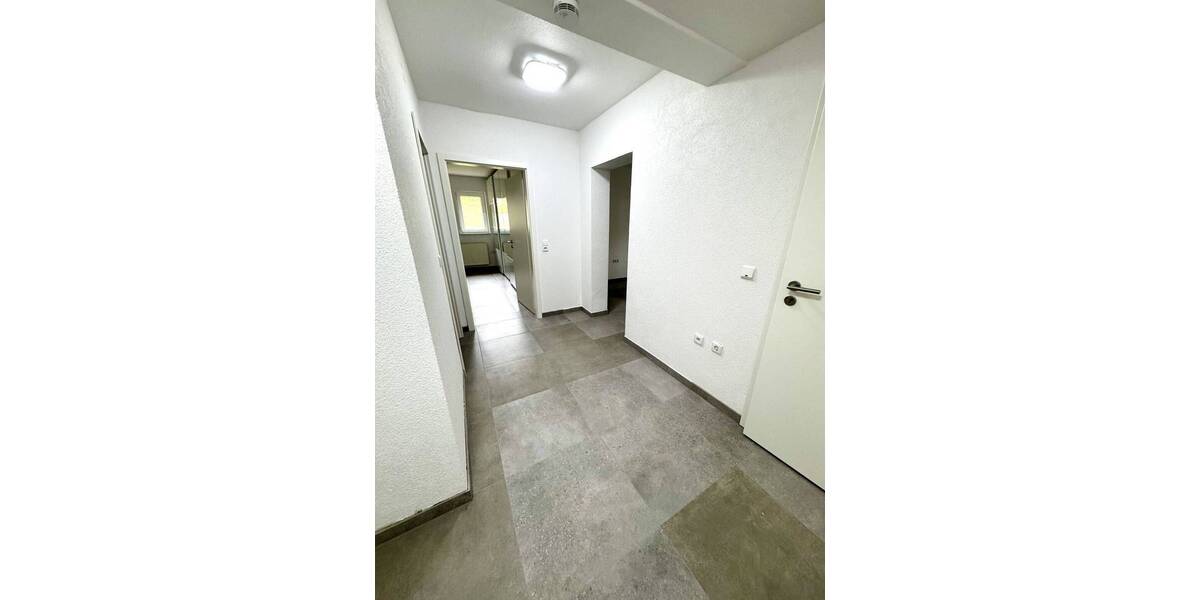 Etagenwohnung Kaiserslautern Innenstadt - 2 Zimmer, 82 m&sup2;, 820&euro; | Angebot:26514986